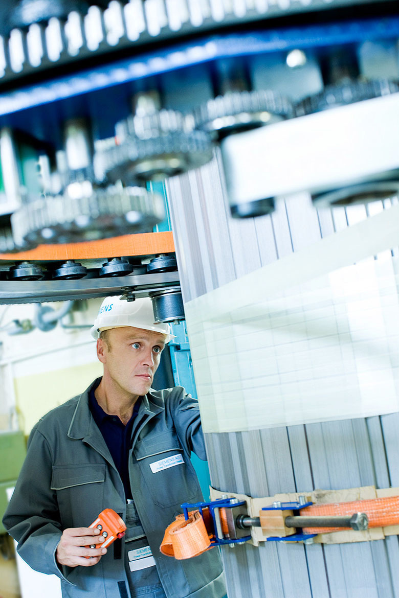 Fertigungsprozess in der Industrie – Beispielmotiv für Industriereportage